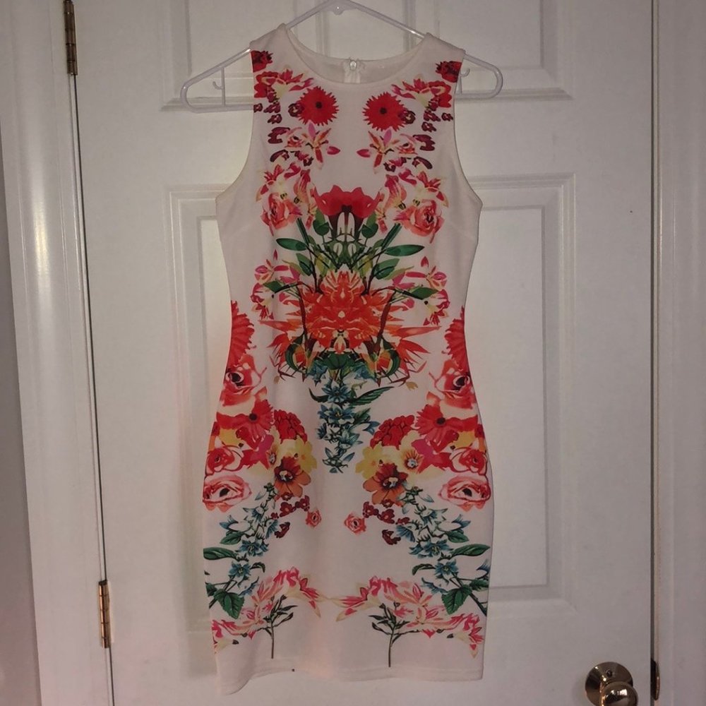 Vibrant Bodycon Floral Dress (small)